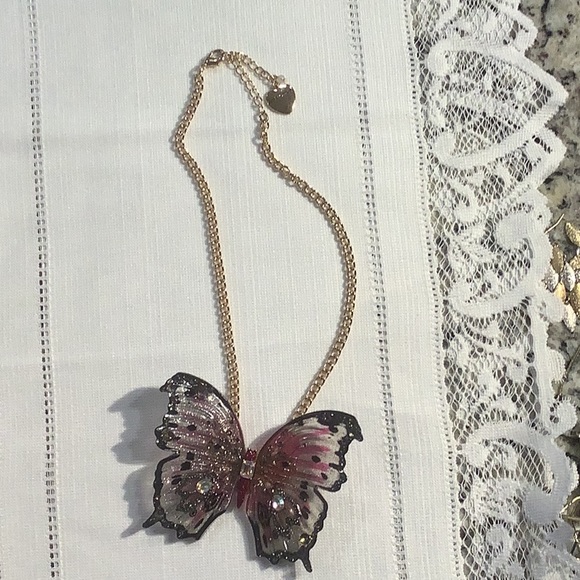 Betsy Johnson Butterfly Necklace - Picture 4 of 6